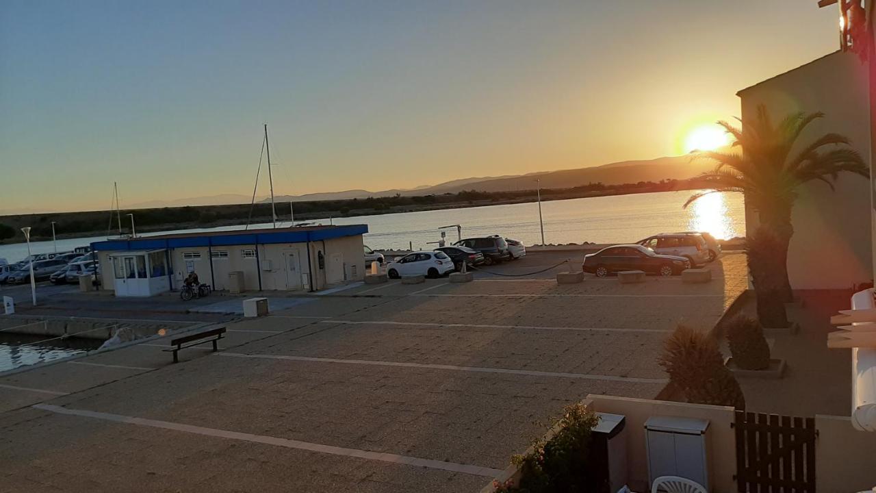 T2 Cabine Avec Tres Belle Vue Sur Le Port De Plaisance 루케이트 외부 사진